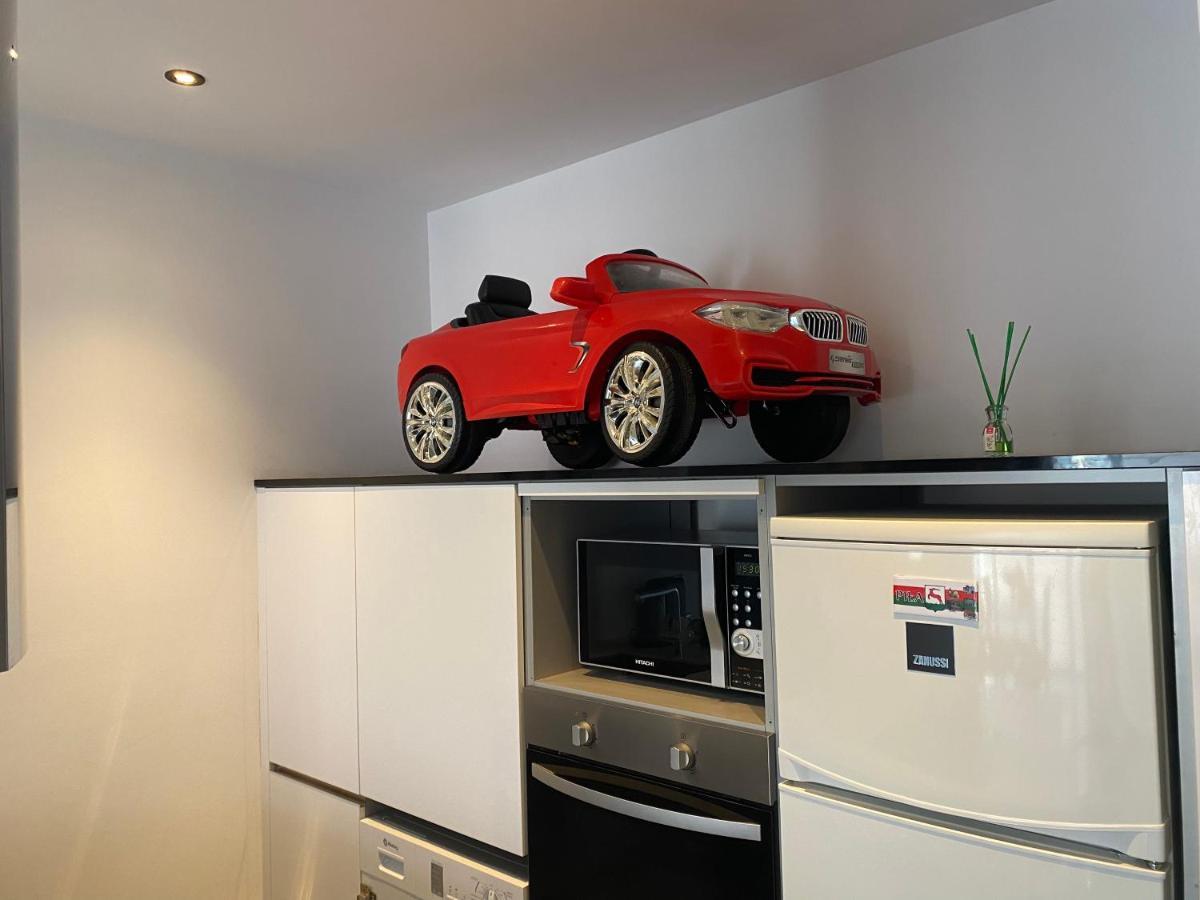 Apartamento En Madrid Rio Con Parking Gratuito Eksteriør billede
