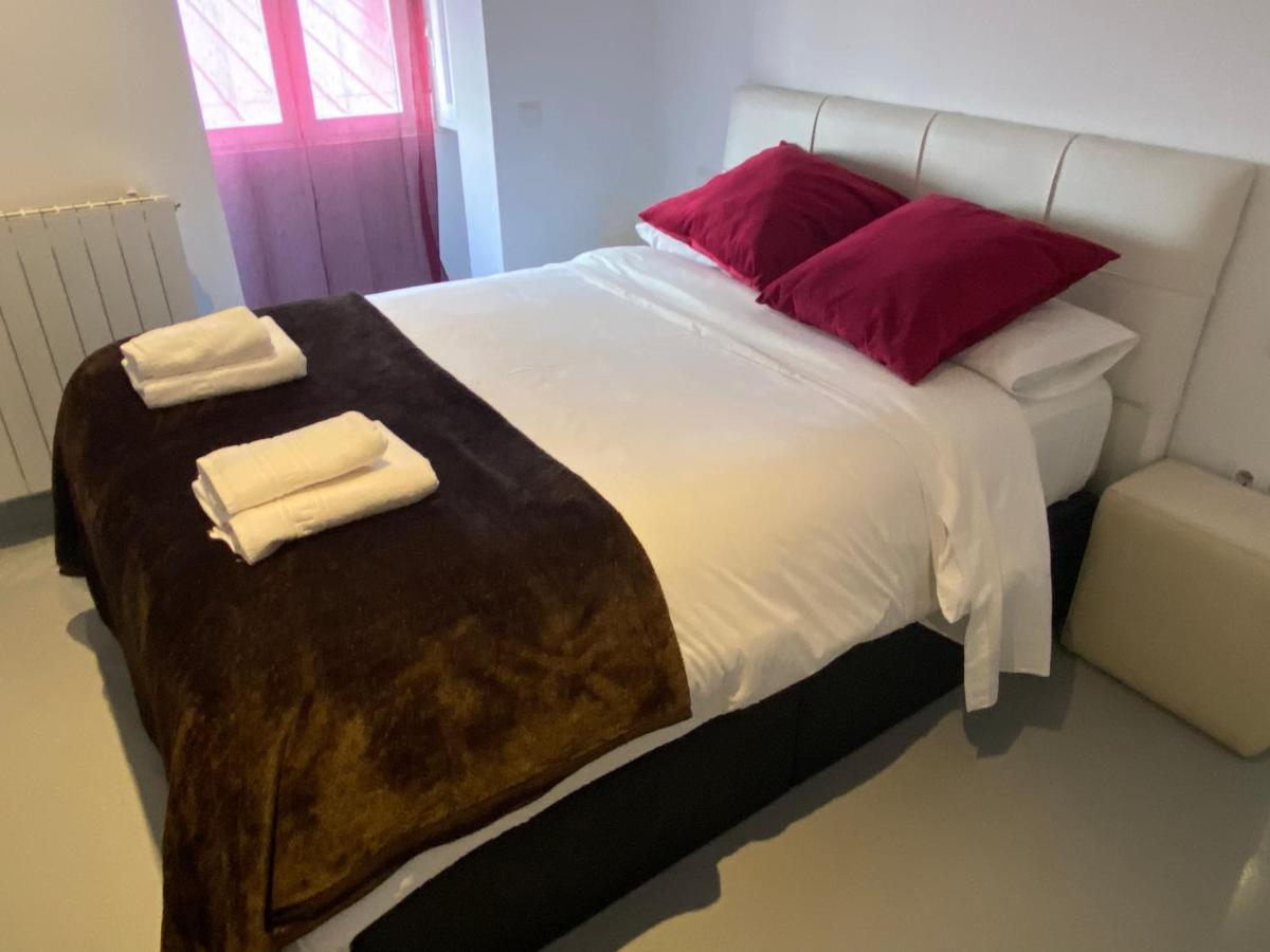 Apartamento En Madrid Rio Con Parking Gratuito Eksteriør billede